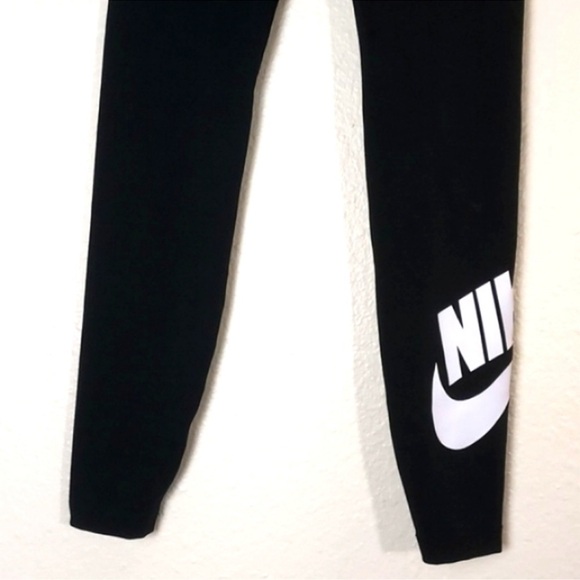 Nike Leggings Essential High Rise Swoosh Logo Black Size XS - Picture 3 of 6